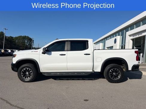 Used 2022 Chevrolet Silverado 1500 ZR2 image 9