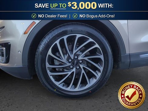 Used 2019 Lincoln Nautilus Reserve image 13