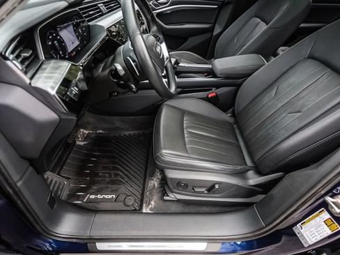 Used 2022 Audi e-tron Premium Plus AWD/4WD image 57