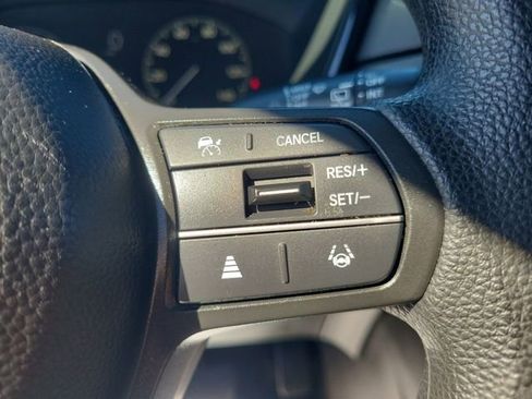 Used 2023 Honda CR-V LX image 31