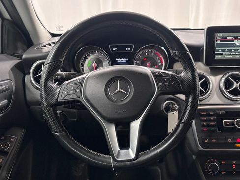Used 2015 Mercedes-Benz GLA 250 4MATIC image 13