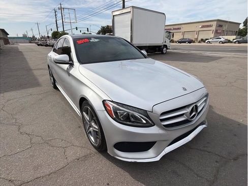 Used 2018 Mercedes-Benz C 300 Sedan image 2