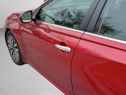 Used 2024 Nissan Altima 2.5 SV image 28