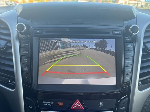 Used 2016 Hyundai Elantra GT w/ Option Group 03 image 35
