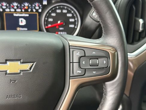 Used 2021 Chevrolet Silverado 1500 High Country w/ Technology Package AWD/4WD image 24