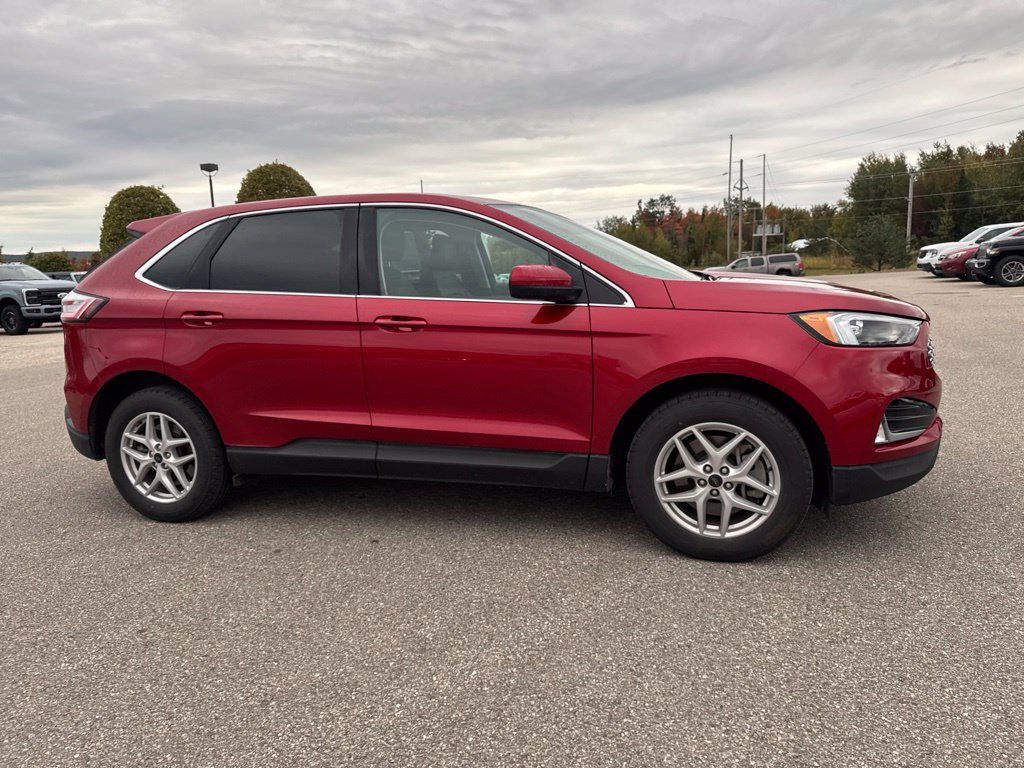Used 2024 Ford Edge SEL w/ Convenience Package AWD/4WD image 6
