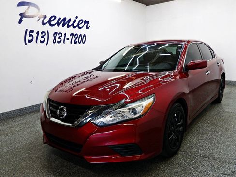 Used 2018 Nissan Altima 2.5 S w/ S Convenience Package FWD image 1
