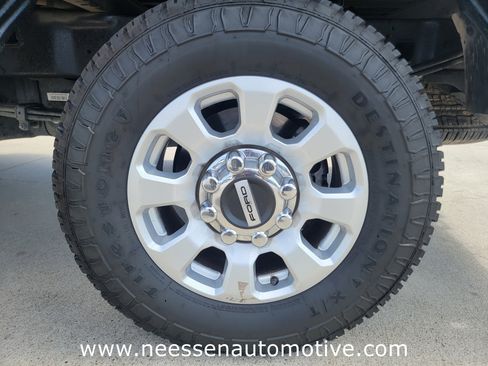 Used 2024 Ford F250 XLT image 33