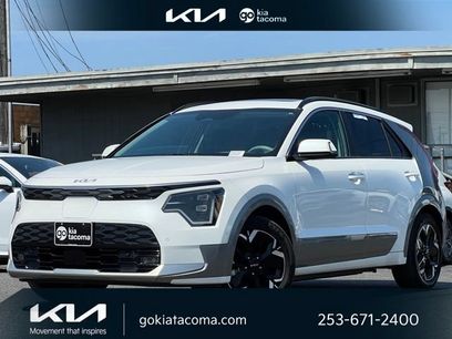 Used 2023 Kia Niro Wave w/ Wave Preserve Package
