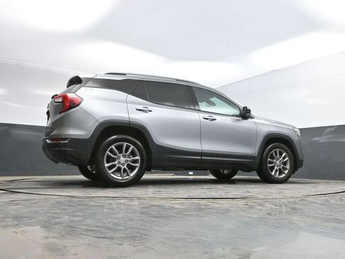 Used 2024 GMC Terrain SLT AWD/4WD image 26