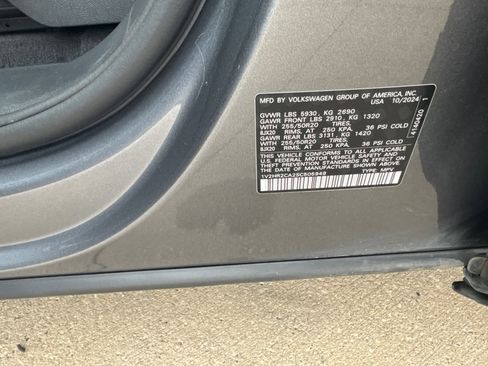 Certified 2025 Volkswagen Atlas SE image 31