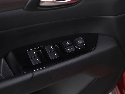 Certified 2025 MAZDA CX-5 AWD 2.5 S w/ Select Package image 19