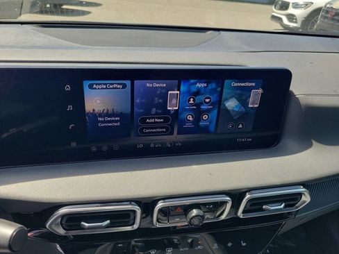 New 2026 Nissan Sentra SV w/ SV Convenience Package FWD image 15