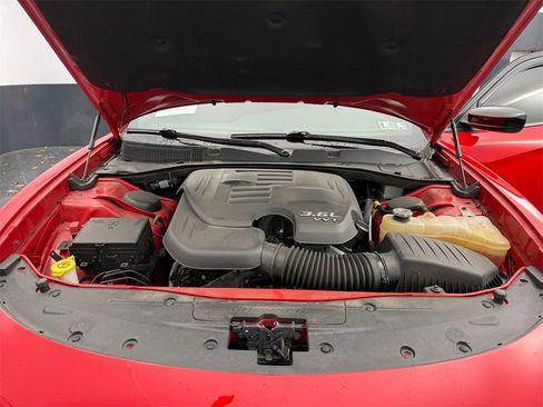 Used 2021 Dodge Charger SXT w/ Blacktop Package image 25