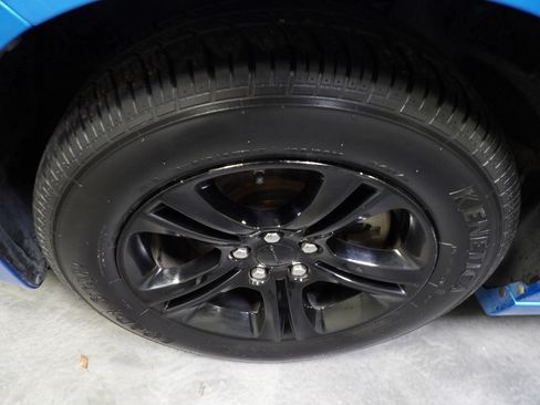 Used 2023 Dodge Charger SXT w/ Cold Weather Package RWD image 22