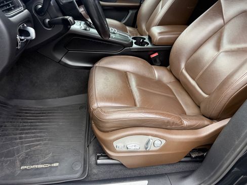 Used 2015 Porsche Macan S w/ Premium Package Plus AWD/4WD image 45