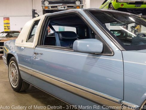 Used 1990 Cadillac Eldorado Coupe FWD image 24