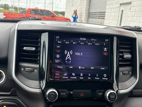 Used 2021 RAM 1500 Big Horn AWD/4WD image 13