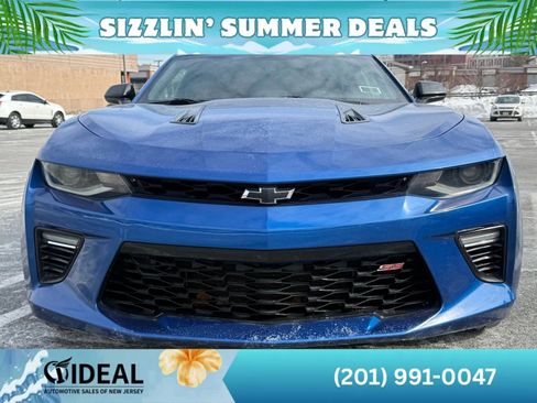Used 2017 Chevrolet Camaro SS RWD image 2