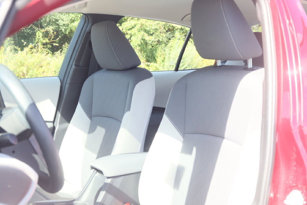 Used 2024 Toyota Corolla LE FWD image 18