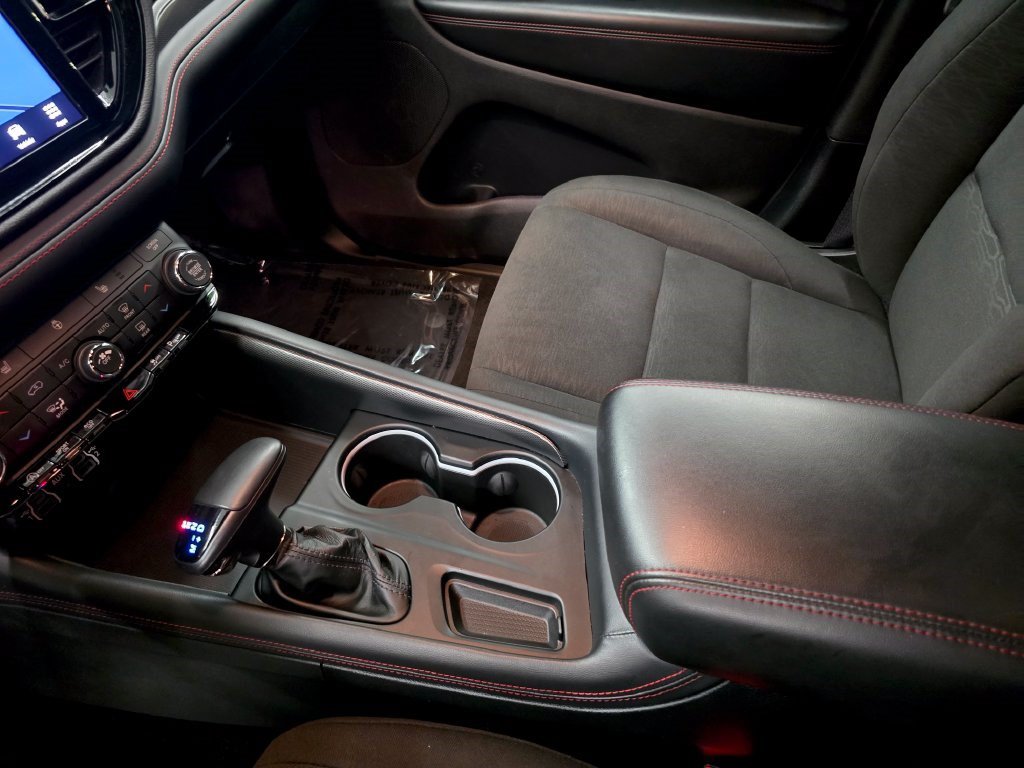Used 2025 Dodge Durango GT RWD image 23