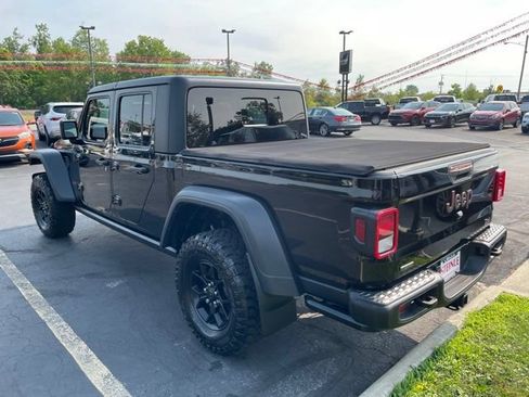 Used 2023 Jeep Gladiator Rubicon w/ Cold Weather Group AWD/4WD image 6