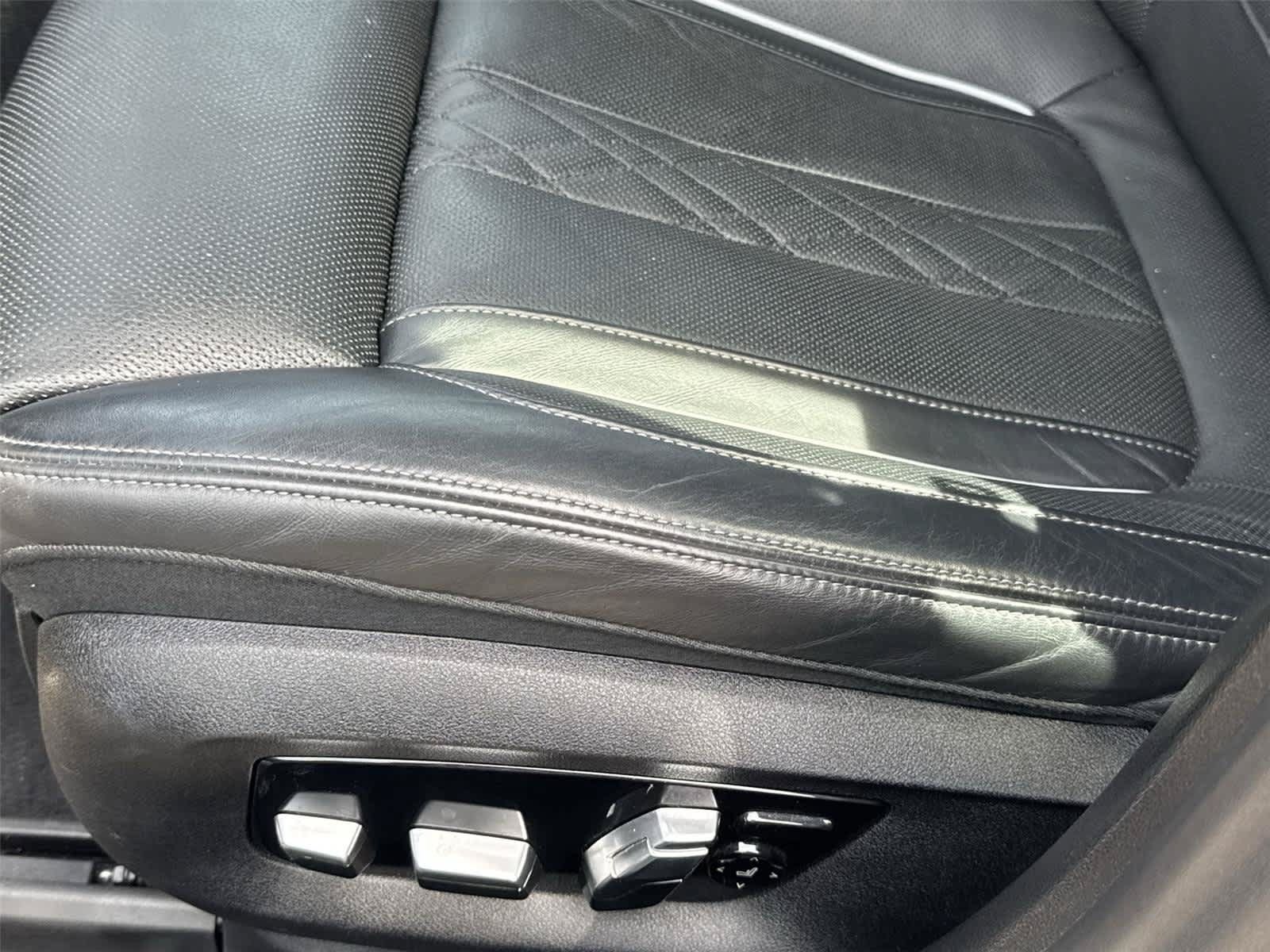 Used 2022 BMW 530i xDrive w/ M Sport Package AWD/4WD image 13