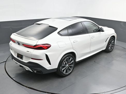 Used 2022 BMW X6 xDrive40i w/ Executive Package AWD/4WD image 38