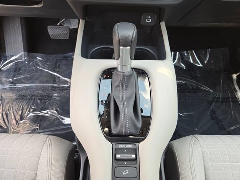 Used 2025 Honda HR-V LX image 31