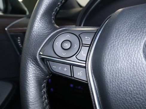 Used 2021 Toyota Avalon XLE image 20