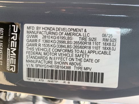 Used 2025 Honda Pilot TrailSport image 36