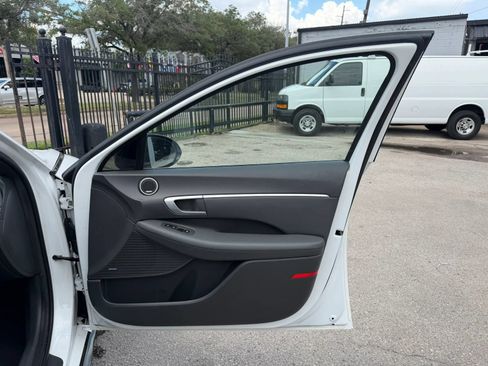 Used 2022 Hyundai Sonata SEL Plus FWD image 9