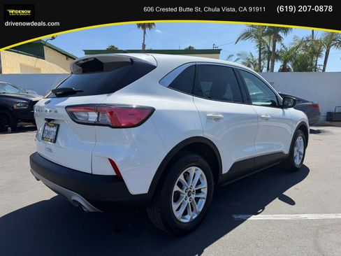 Used 2022 Ford Escape SE FWD image 5