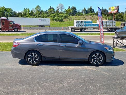 Used 2017 Honda Accord EX-L image 6