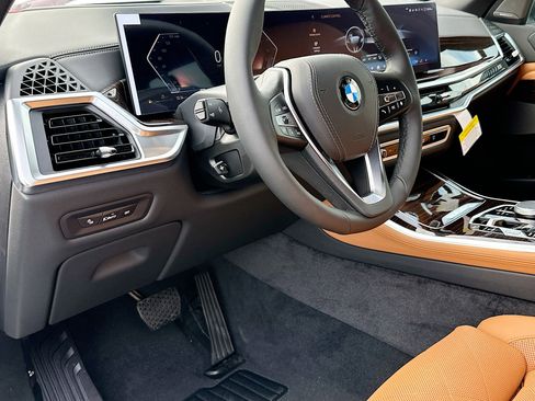 New 2026 BMW X5 sDrive40i w/ Climate Comfort Package image 7