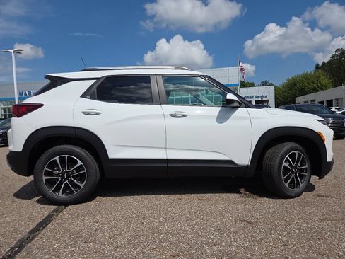 New 2026 Chevrolet TrailBlazer LT w/ Convenience Package AWD/4WD image 19
