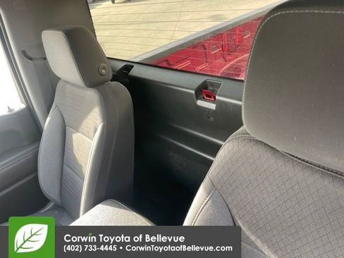 Used 2023 GMC Sierra 2500 SLE w/ SLE Convenience Package image 25