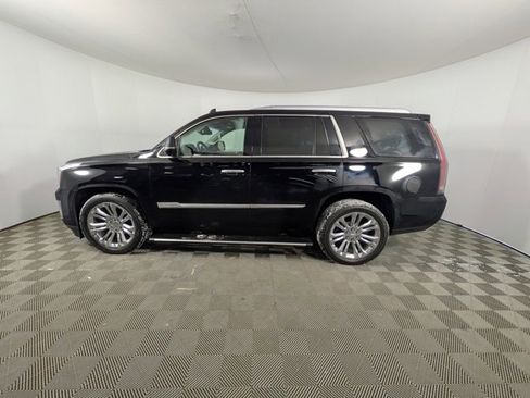 Used 2017 Cadillac Escalade Premium Luxury image 27