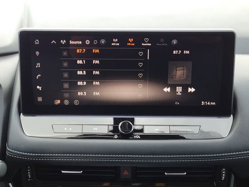 New 2025 Nissan Rogue SL image 22