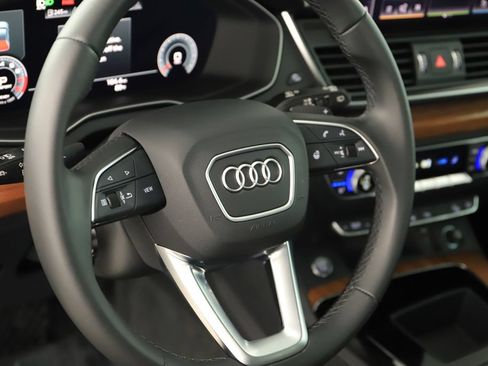 Certified 2023 Audi Q5 2.0T Prestige w/ Prestige Package AWD/4WD image 16