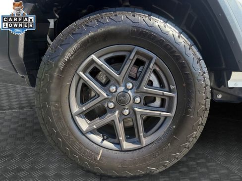 Used 2025 Jeep Wrangler Unlimited Sport AWD/4WD image 20