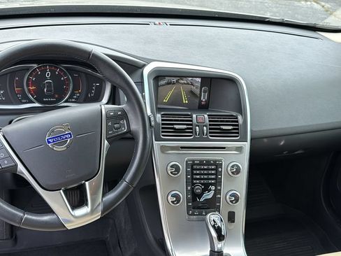 Used 2017 Volvo XC60 T5 Dynamic w/ Preferred Option Package FWD image 26