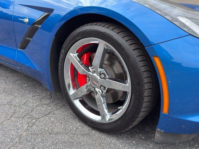 Used 2014 Chevrolet Corvette Stingray Convertible w/ 3LT Preferred Equipment Group RWD image 11