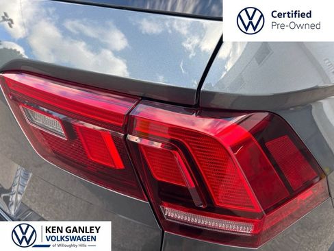Certified 2023 Volkswagen Tiguan SE R-Line FWD image 8