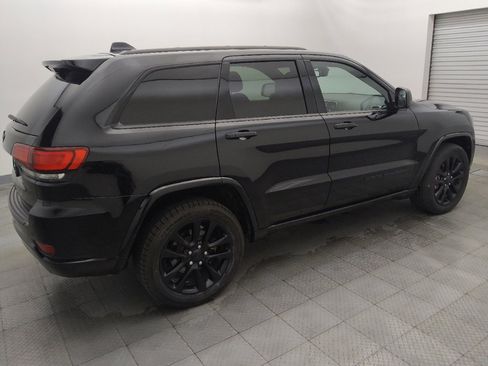 Used 2019 Jeep Grand Cherokee Altitude RWD image 10