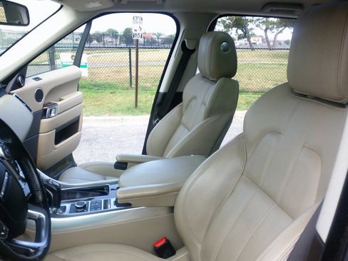 Used 2016 Land Rover Range Rover Sport Supercharged image 10