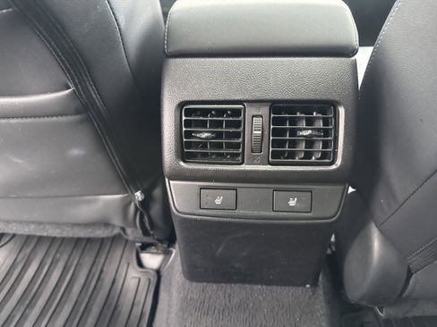 Used 2017 Subaru Outback 3.6R Limited image 13