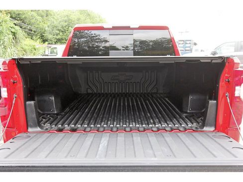 Used 2020 Chevrolet Silverado 1500 LT w/ Texas Edition RWD image 7