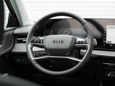 New 2026 Audi Q3 quattro 2.0T image 9