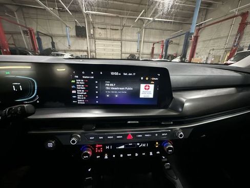 Certified 2024 Kia Telluride S w/ S Sunroof Package image 14